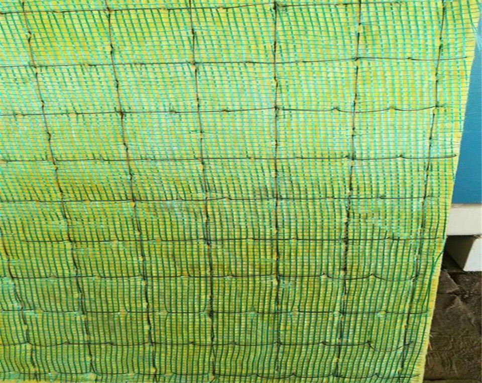 網(wǎng)織增強巖棉保溫板