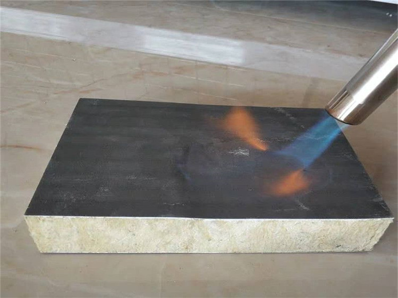 輕質(zhì)巖棉復(fù)合板材質(zhì)展示