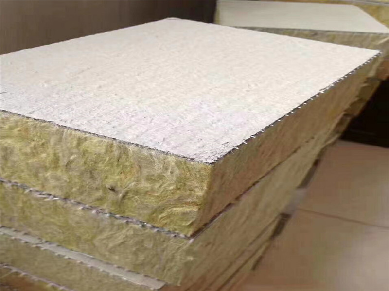 天津保溫巖棉復(fù)合板直銷